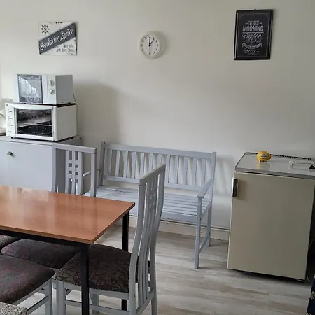 Charmant Appartement Apartamento Charency-Vezin